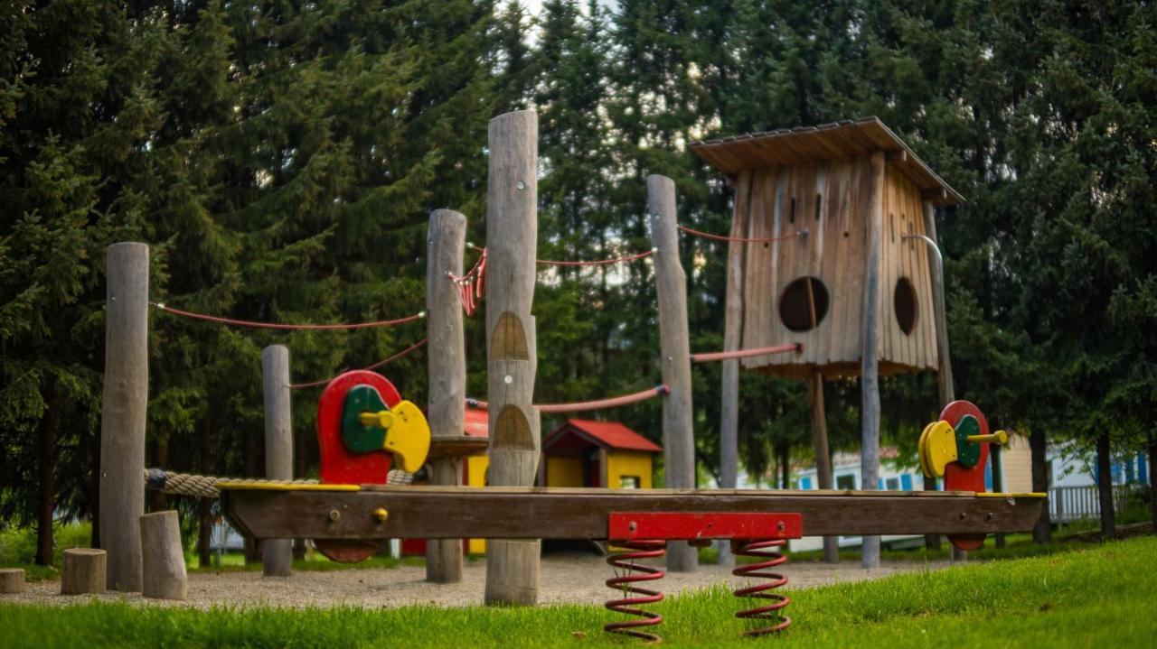 Camping Bella Austria Sankt Peter am Kammersberg Exterior foto